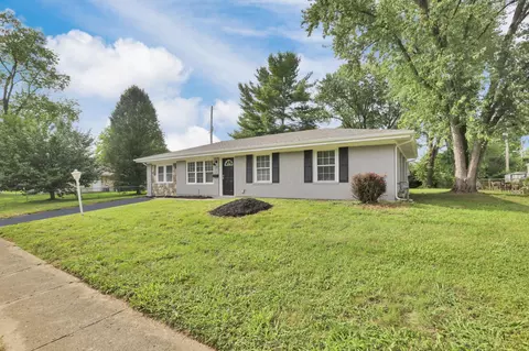 5138 Burdett Dr, Columbus, OH 43232