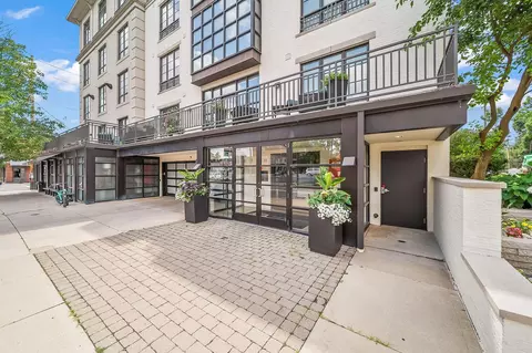 1475 W 3rd Ave #401, Columbus, OH 43212