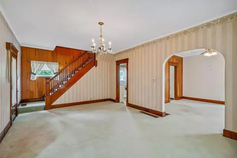 Living - 126 Dix Ave, Marion, OH 43302 photo 1 of 6