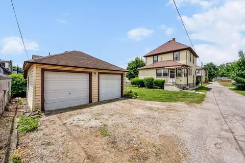 Exterior - 126 Dix Ave, Marion, OH 43302 photo 7 of 10