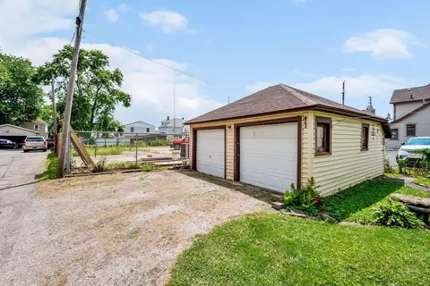Exterior - 126 Dix Ave, Marion, OH 43302 photo 8 of 10