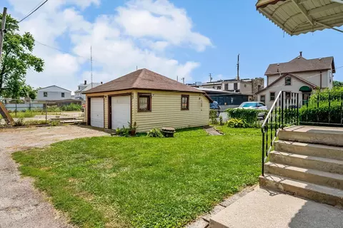 Exterior - 126 Dix Ave, Marion, OH 43302 photo 9 of 10