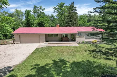 8462 Perrill Rd, Ashville, OH 43103
