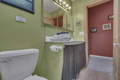 Bath - 131 E Chestnut St, Lancaster, OH 43130 photo 4 of 4