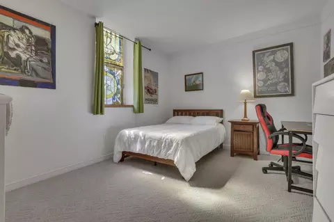 Bedroom - 131 E Chestnut St, Lancaster, OH 43130 photo 1 of 10