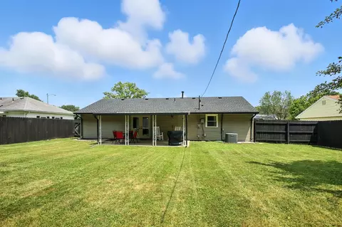 Exterior - 3139 Woonsocket St, Springfield, OH 45503 photo 3 of 12