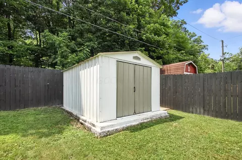 Exterior - 3139 Woonsocket St, Springfield, OH 45503 photo 9 of 12