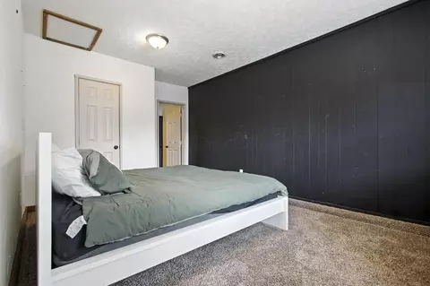 Bedroom - 3139 Woonsocket St, Springfield, OH 45503 photo 2 of 6