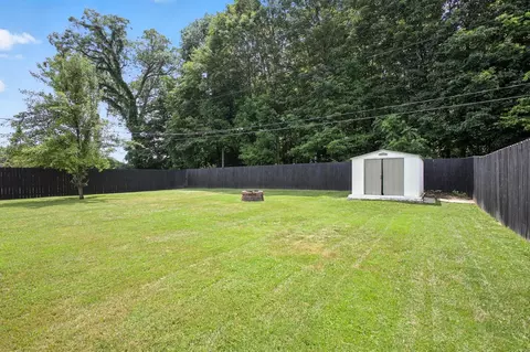 Exterior - 3139 Woonsocket St, Springfield, OH 45503 photo 7 of 12