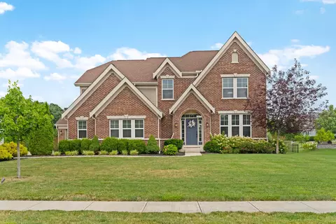 8398 Cameron Ct NW, Pickerington, OH 43147