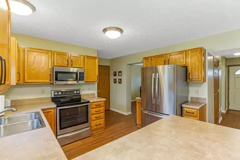 190 Sycamore Dr, Circleville, OH 43113 photo 10