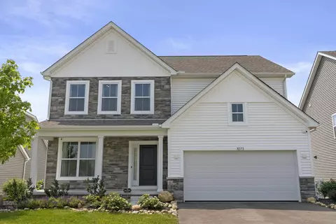 1073 Quarry Oak Dr, Grove City, OH 43123