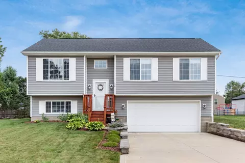 156 Hathaway Rd, West Jefferson, OH 43162