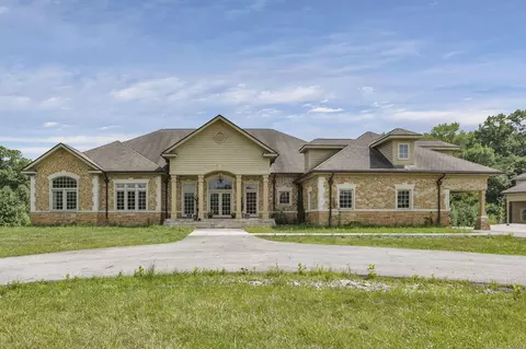 459 Orchard Dr, Granville, OH 43023