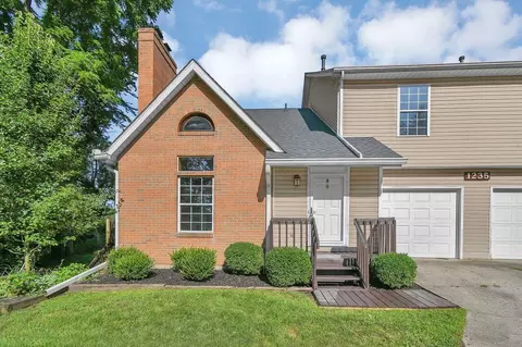 1235 Pineview Trl #D, Newark, OH 43055
