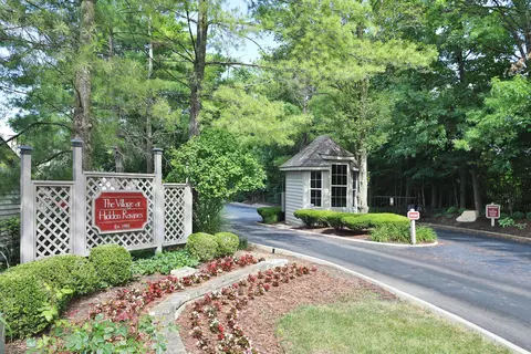 322 Hidden Ravines Dr, Powell, OH 43065