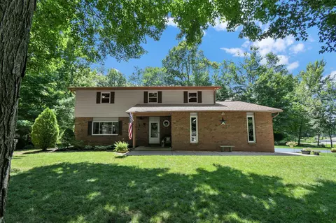 13892 Woodsedge Ct, Pickerington, OH 43147