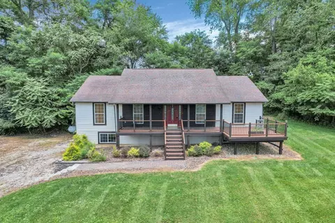 5888 Horns Hill Rd, Newark, OH 43055