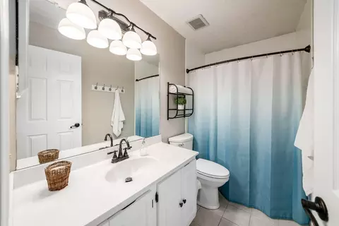 Bath - 5685 Dublinshire Dr, Dublin, OH 43017 photo 3 of 4