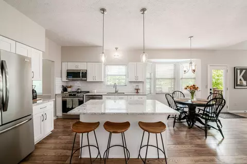 Kitchen - 5685 Dublinshire Dr, Dublin, OH 43017 photo 1 of 5