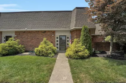 1611 Lafayette Dr, Upper Arlington, OH 43220