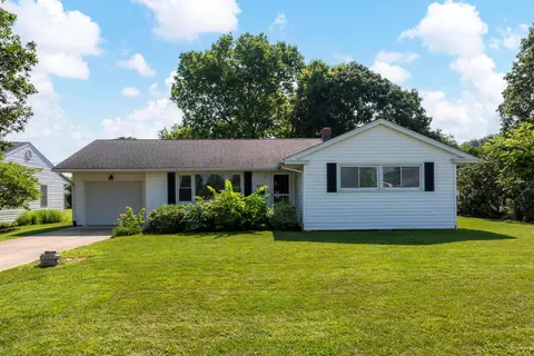 892 Lincoln Dr, Circleville, OH 43113