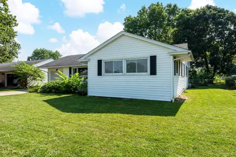 892 Lincoln Dr, Circleville, OH 43113 photo 3