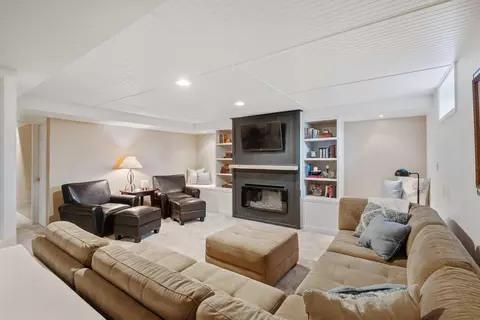 Living - 400 Stone Gate Dr, Kenton, OH 43326 photo 5 of 5