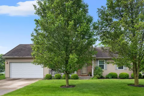 400 Stone Gate Dr, Kenton, OH 43326