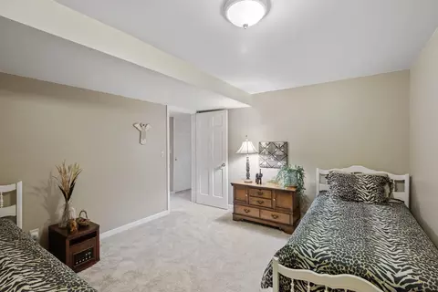 Bedroom - 400 Stone Gate Dr, Kenton, OH 43326 photo 10 of 10