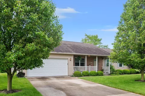 Exterior - 400 Stone Gate Dr, Kenton, OH 43326 photo 2 of 6