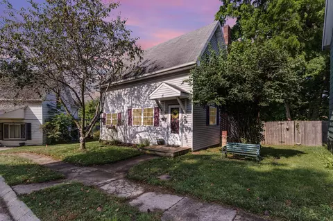 221 Walnut St, Mechanicsburg, OH 43044