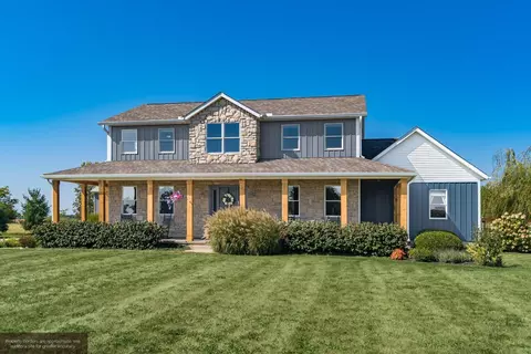 13473 Hoover Rd, Ashville, OH 43103