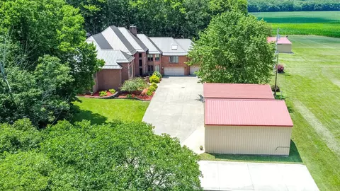 18825 Island Rd, Circleville, OH 43113