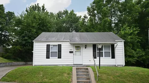 1715 Summit St, Springfield, OH 45503