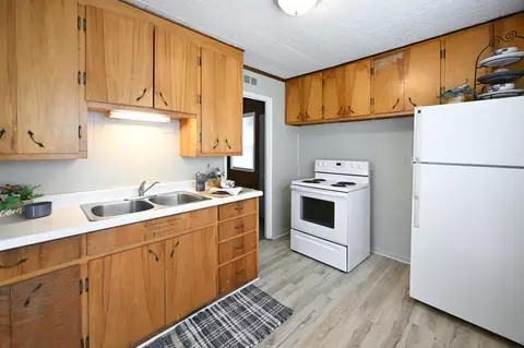 1715 Summit St, Springfield, OH 45503 photo 9