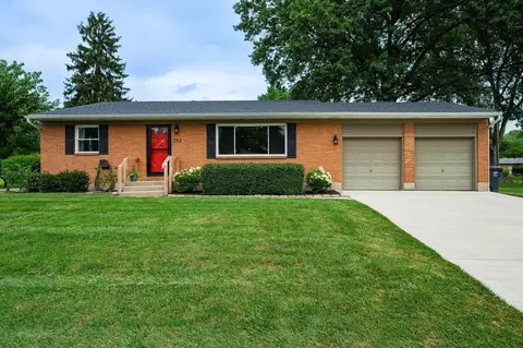 252 Saint Johns Ct N, Columbus, OH 43230