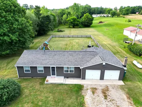 9680 Tarlton Rd SW, Stoutsville, OH 43154