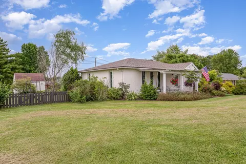 61 Eastern Ave, Kingston, OH 45644