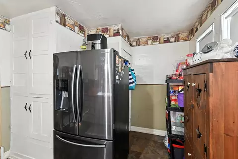 105 Washington St, Willard, OH 44890 photo 8