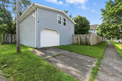 105 Washington St, Willard, OH 44890 photo 25