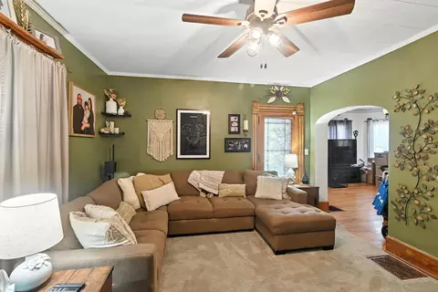 105 Washington St, Willard, OH 44890 photo 6