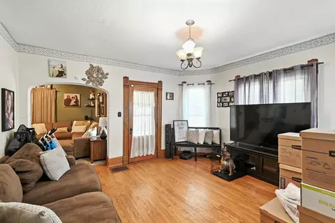 105 Washington St, Willard, OH 44890 photo 4