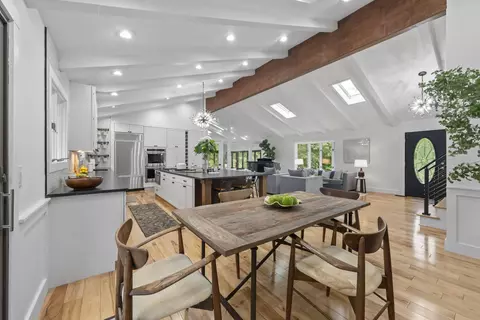Dining - 7356 Macbeth Dr, Dublin, OH 43016 photo 2 of 3