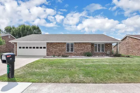 511 Alton St #157, London, OH 43140