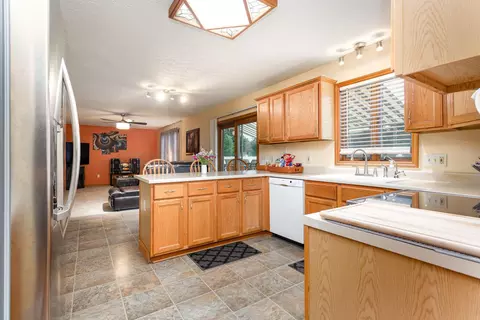 325 Chatham Rd, Circleville, OH 43113 photo 12