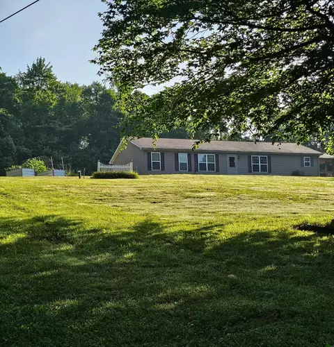 7882 State Route 669 NE, Somerset, OH 43783