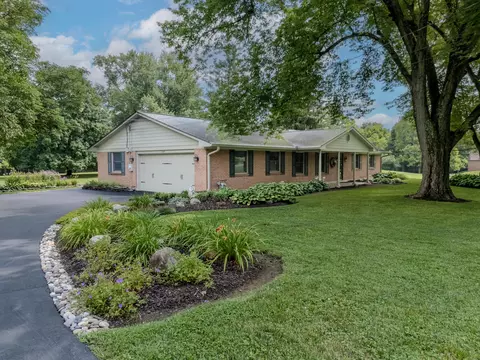 Exterior - 2205 E Centerville Station Rd, Centerville, OH 45459 photo 6 of 15