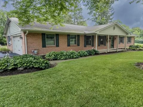 Exterior - 2205 E Centerville Station Rd, Centerville, OH 45459 photo 5 of 15