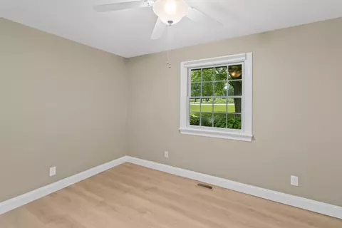Bedroom - 2205 E Centerville Station Rd, Centerville, OH 45459 photo 4 of 6